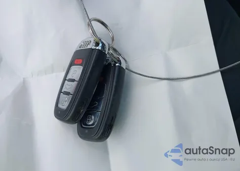 2010 Audi A4 2.0T Premium из США, поврежденный, VIN WAUFFAFLXAN055492